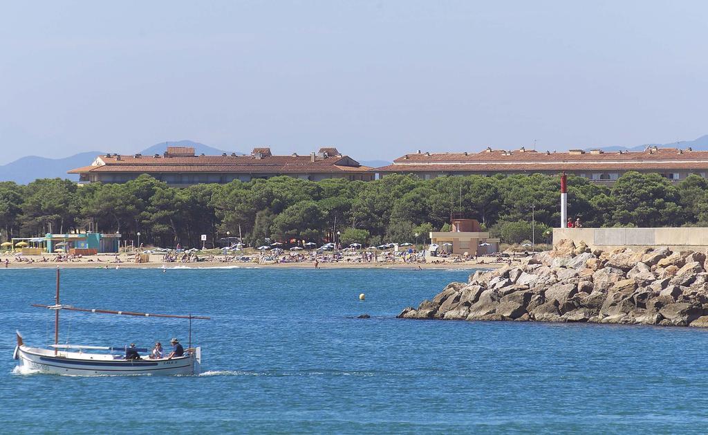 Apartamentos Salles Beach L'Estartit Exteriér fotografie