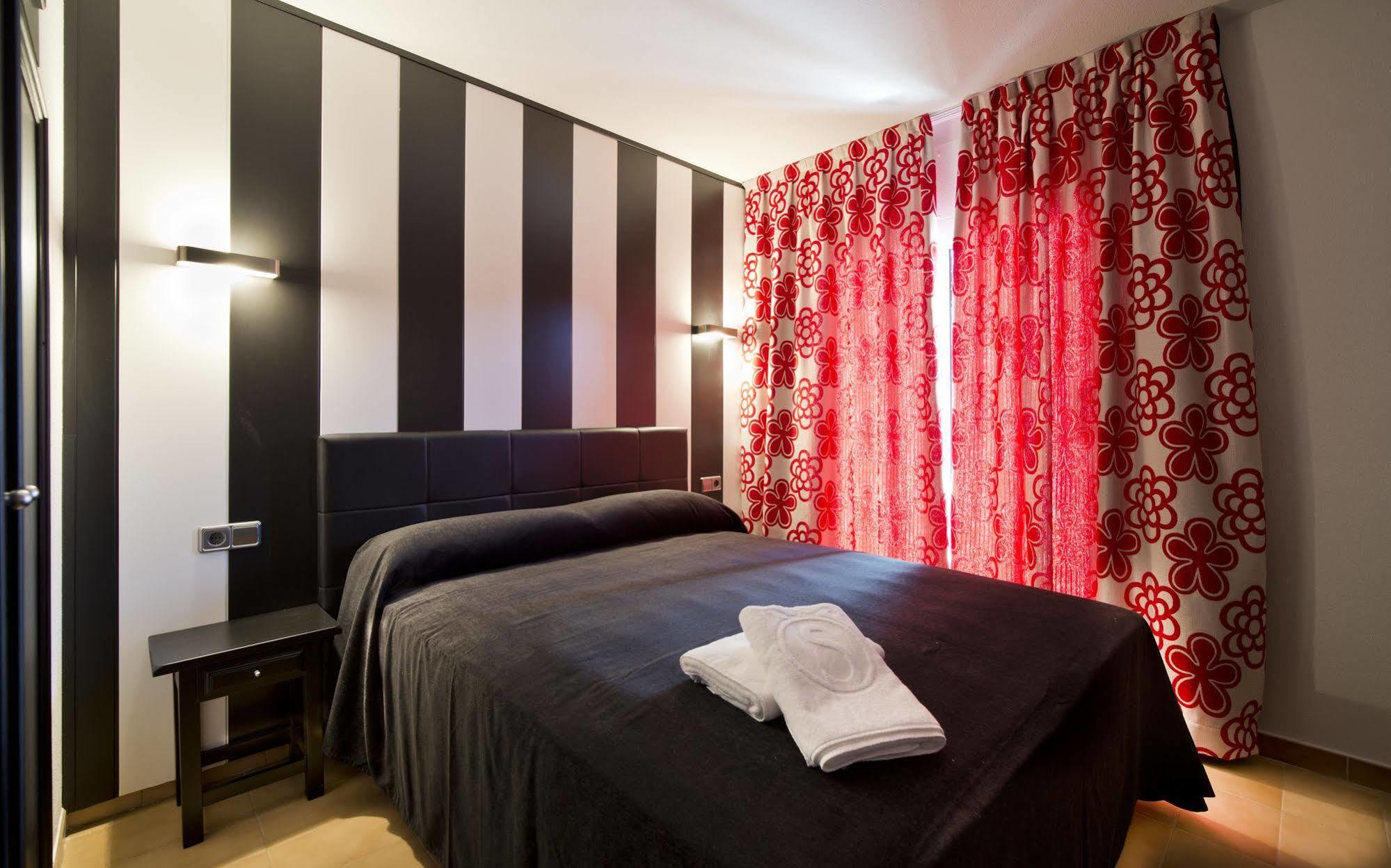 Apartamentos Salles Beach L'Estartit Exteriér fotografie